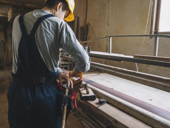 Jak wybrać odpowiednie blachowkręty do Twojego projektu: praktyczny przewodnik dla majsterkowiczów